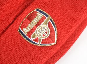 Arsenal Youth Turn Up Cuff Crest Knit Red