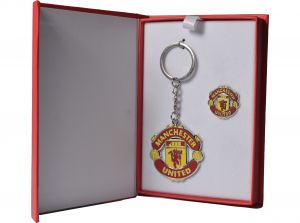 Manchester United Premium Boxed Executive Crest Keyring and Badge Set