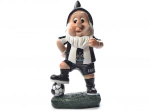 Newcastle United Gnome On The Ball